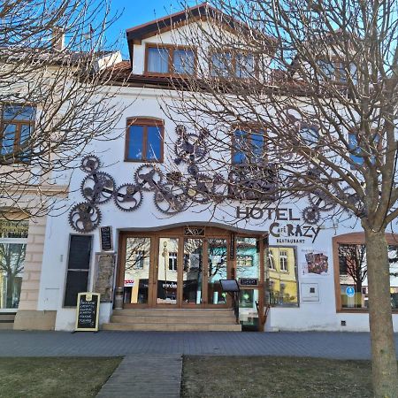 Hostel Caferazy Poprad Bagian luar foto